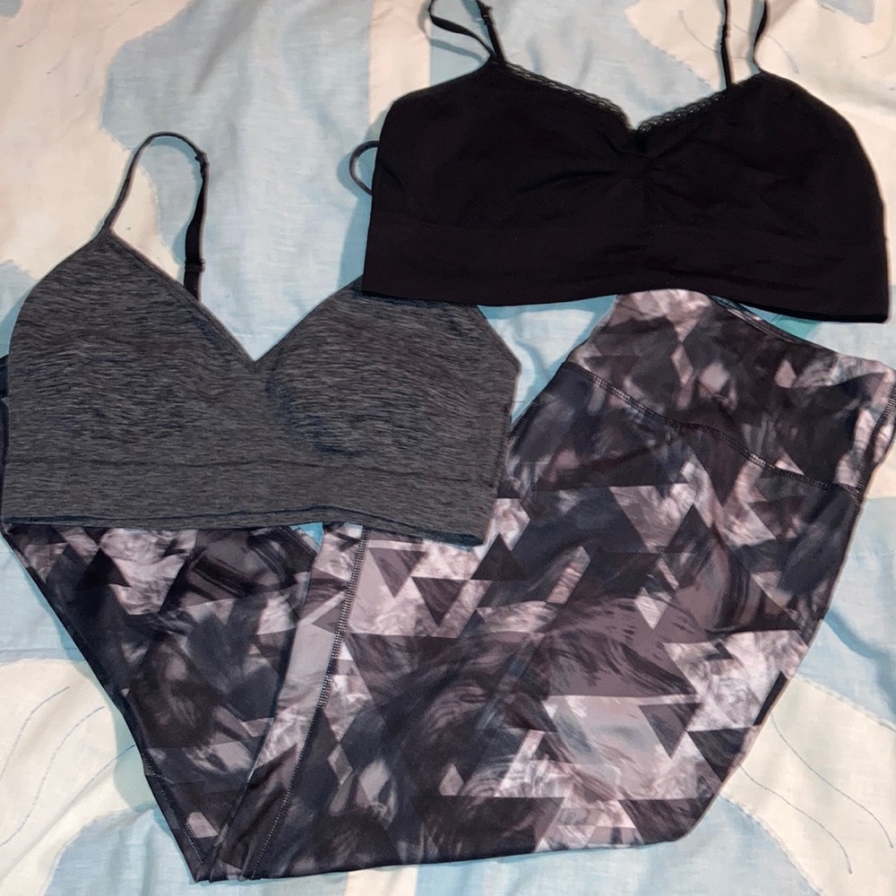 Women’s athletic apparel size XXL!